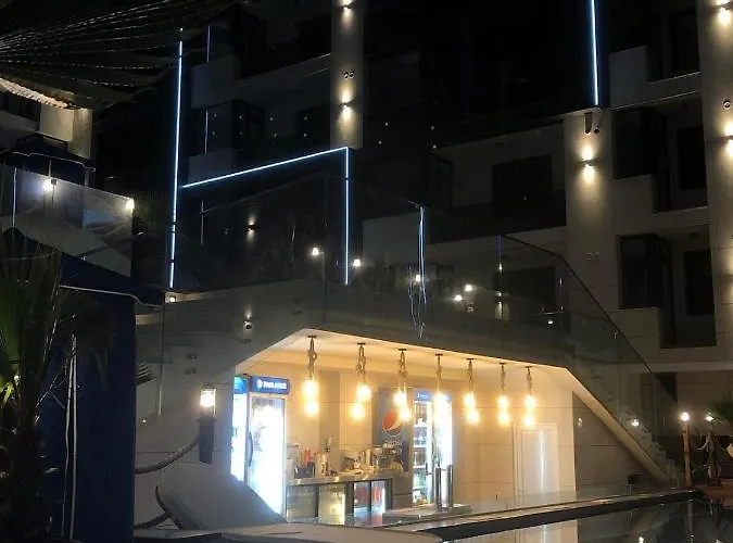 Bythesea Luxury Апартаменты Нэводари